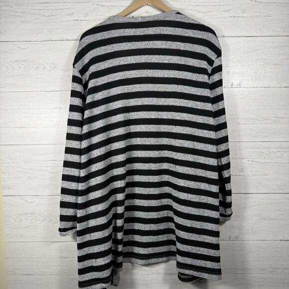Doe & Rae Womens Size Large Gray Black Striped Long Sleeve Cardigan Sweater - Picture 5 of 5